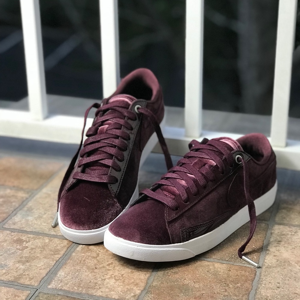NWT Nike Blazer Low LX Burgundy WMNS - Picture 2 of 8